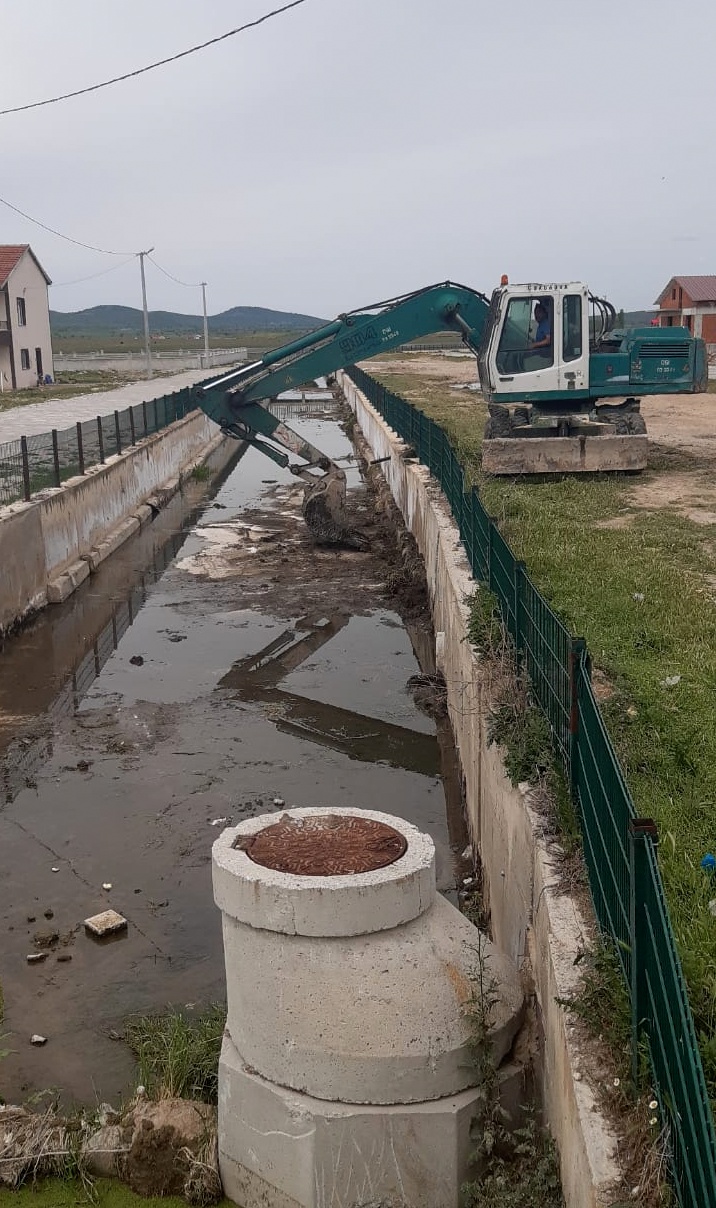 DSİ Ekiplerinin Temizlik Çalışmaları Sürüyor: Ekipler Akarçay, Sandıklı ve Döğer’de temizlik çalışmaları yaptı