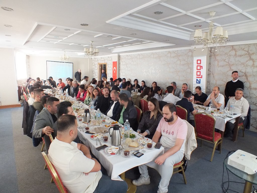 AFYONKARAHİSAR'DA DİJİTAL DÖNÜŞÜM EĞİTİM VE TANITIM ETKİNLİĞİ