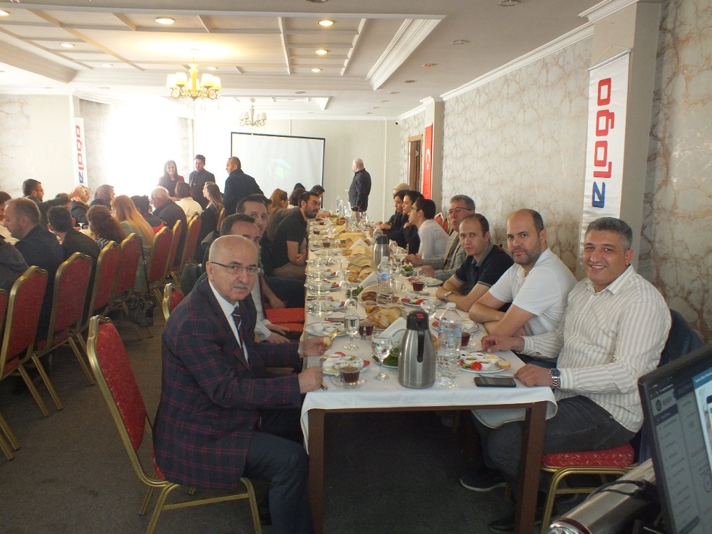 AFYONKARAHİSAR'DA DİJİTAL DÖNÜŞÜM EĞİTİM VE TANITIM ETKİNLİĞİ