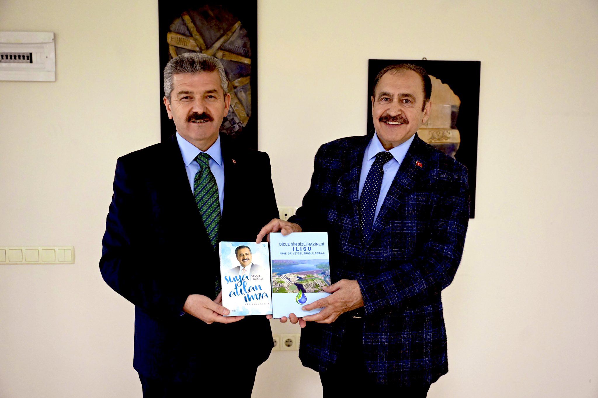 Eski Bakan Eroğlu'nun Durağı Uşak Oldu