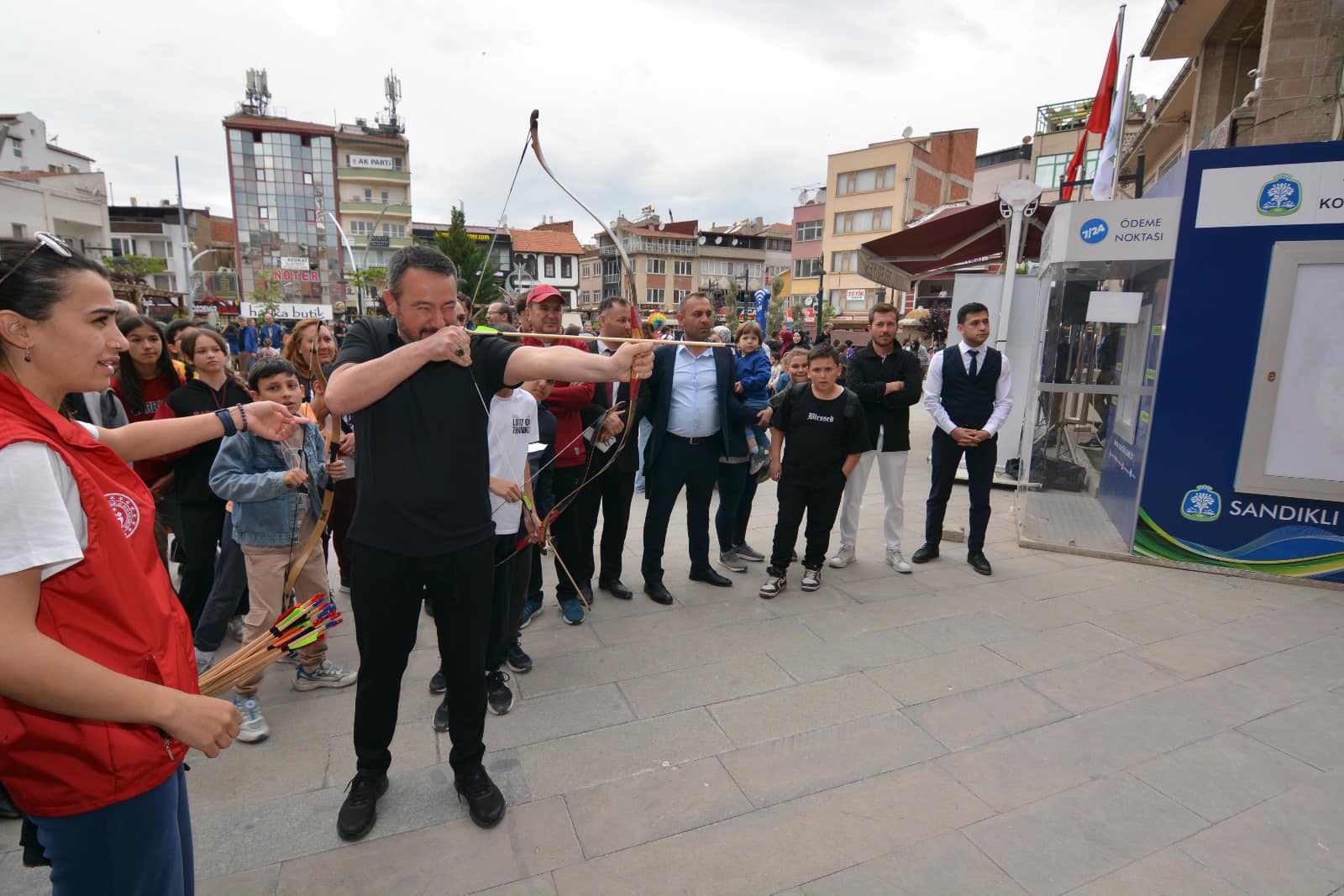 Sandıklı’da Gençlik Haftası Kapsamında Coşku Dolu Anlar Yaşandı