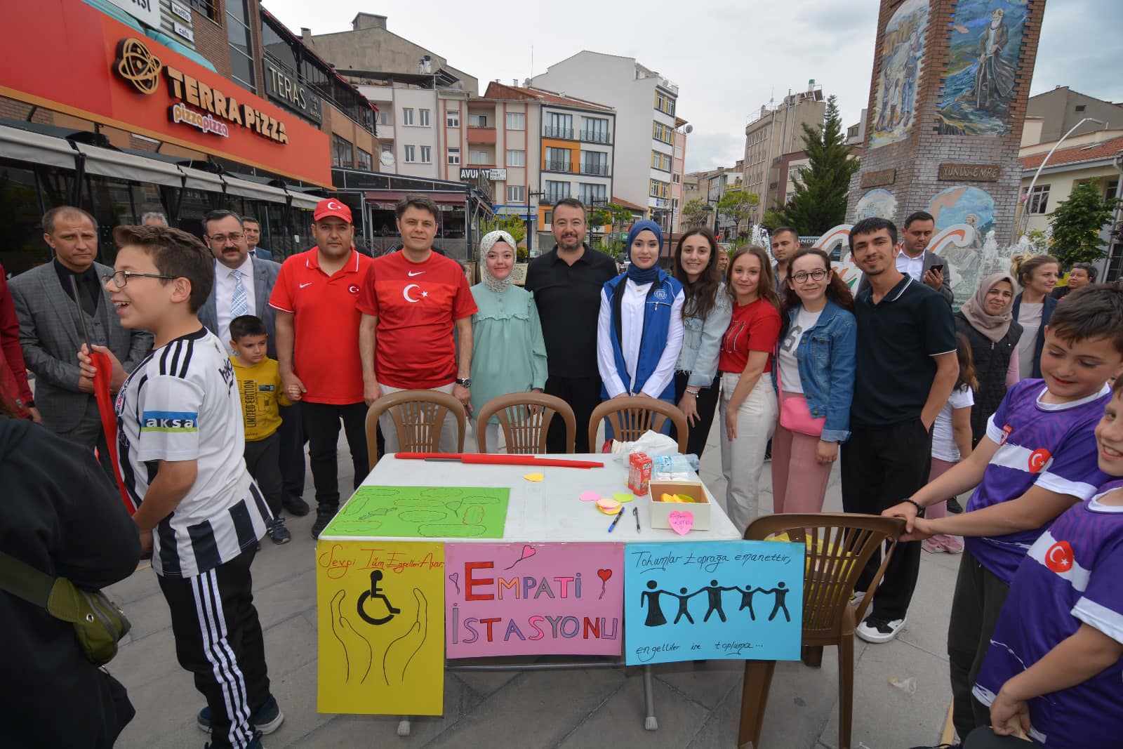 Sandıklı’da Gençlik Haftası Kapsamında Coşku Dolu Anlar Yaşandı
