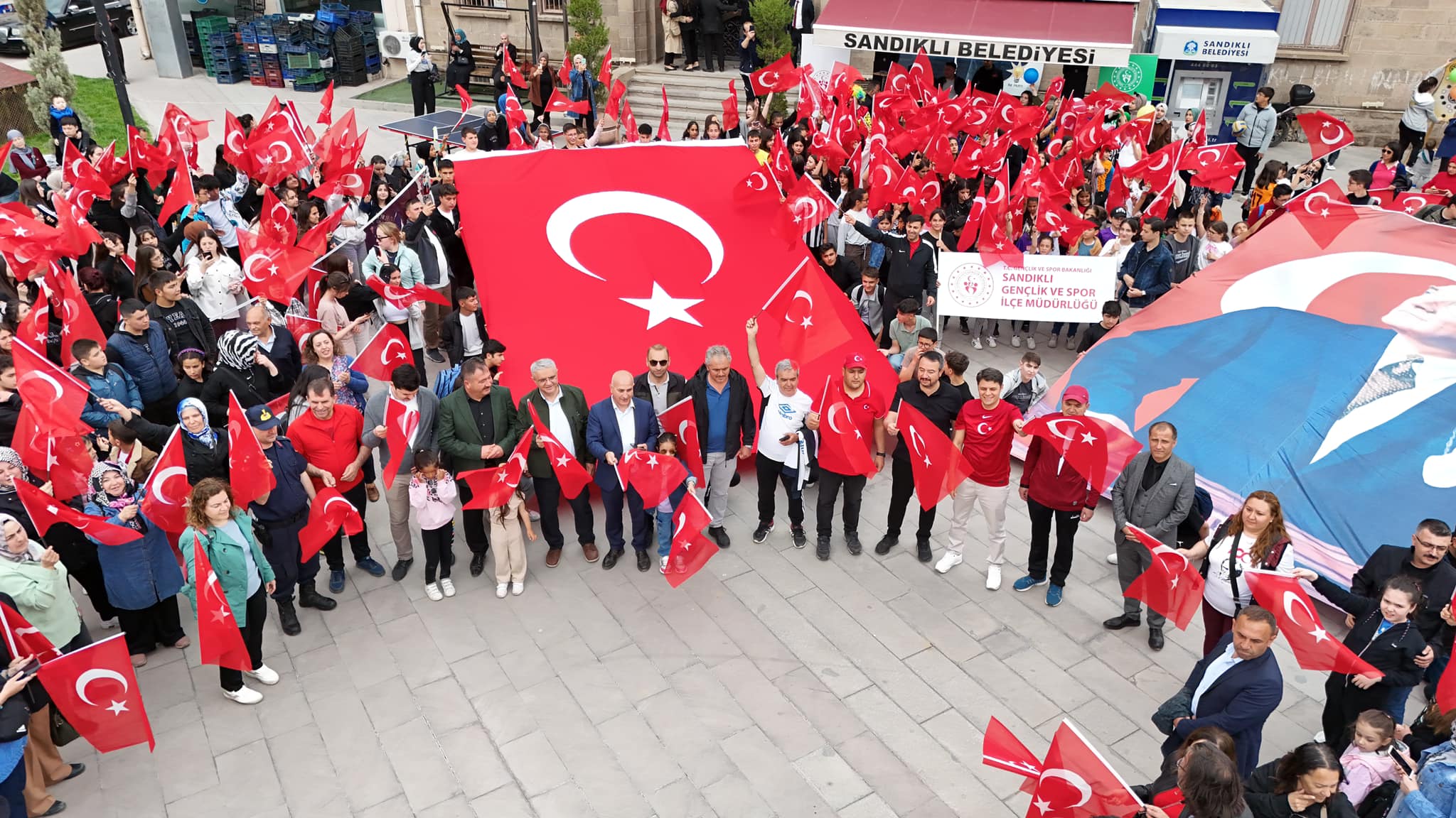 Sandıklı’da Gençlik Haftası Kapsamında Coşku Dolu Anlar Yaşandı