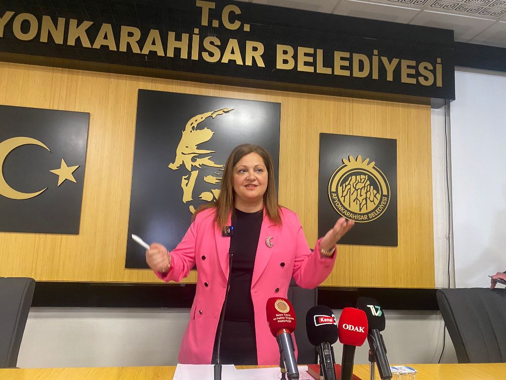 "DAHA GÜZEL BİR AFYONKARAHİSAR İÇİN UĞRAŞIYORUZ "