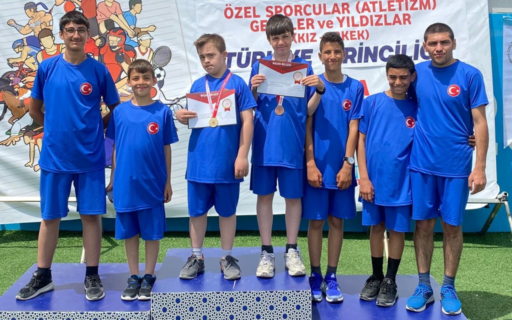 ÖZEL SPORCULAR KONYA'DA 4 MADALYA KAZANDI