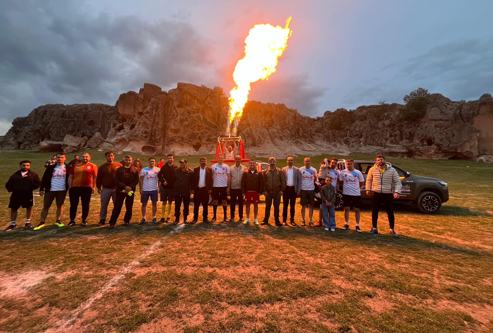 İhsaniye'de "Frigya 1. Geleneksel Futbol Turnuvası" yapıldı