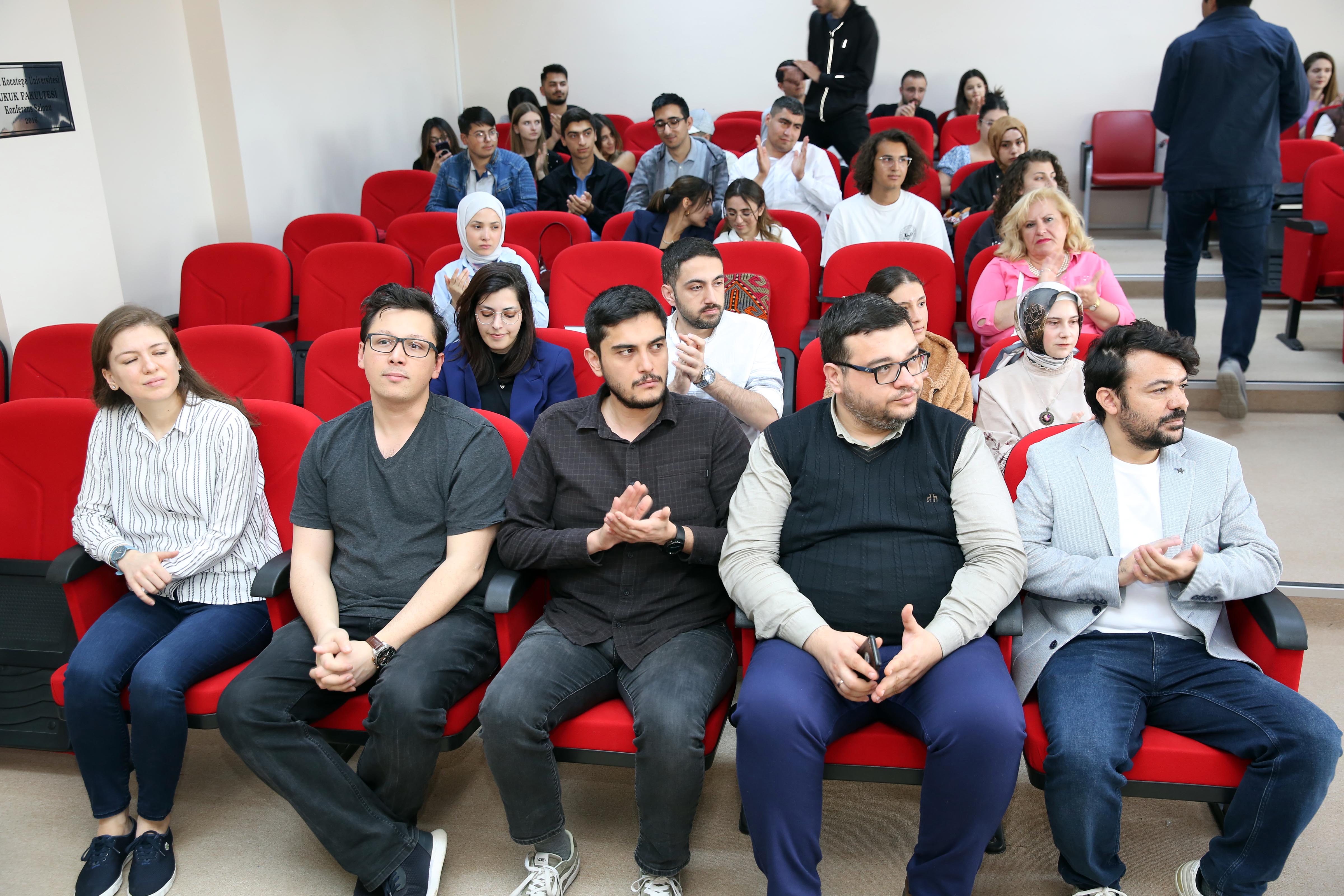 AKÜ’de Dünya Aile Günü Kapsamında “Hukukta Kadın Ve Aile” Paneli Gerçekleştirildi 