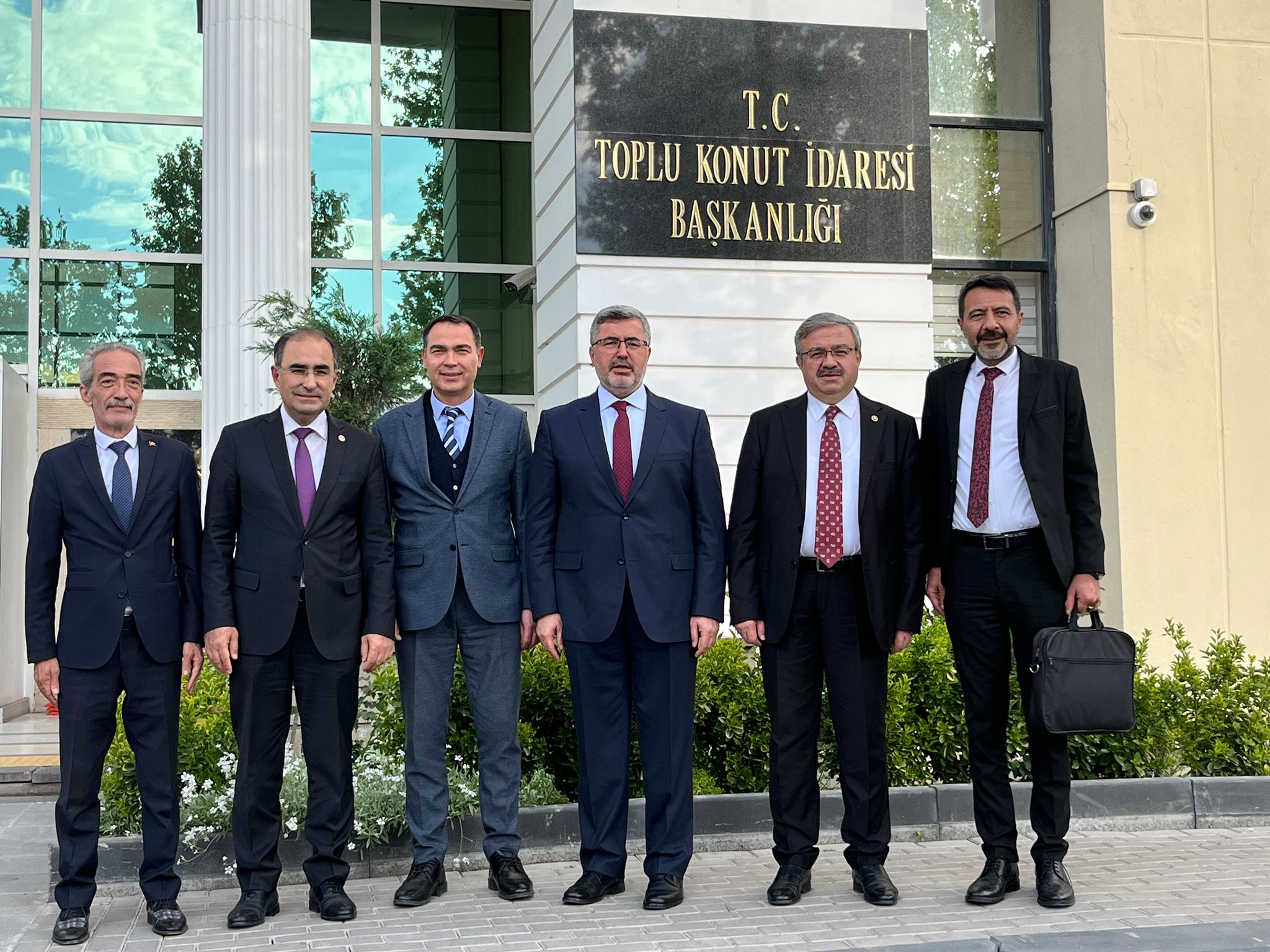 AK Parti Afyon'daki Yatırımların Takipçisi Olacak