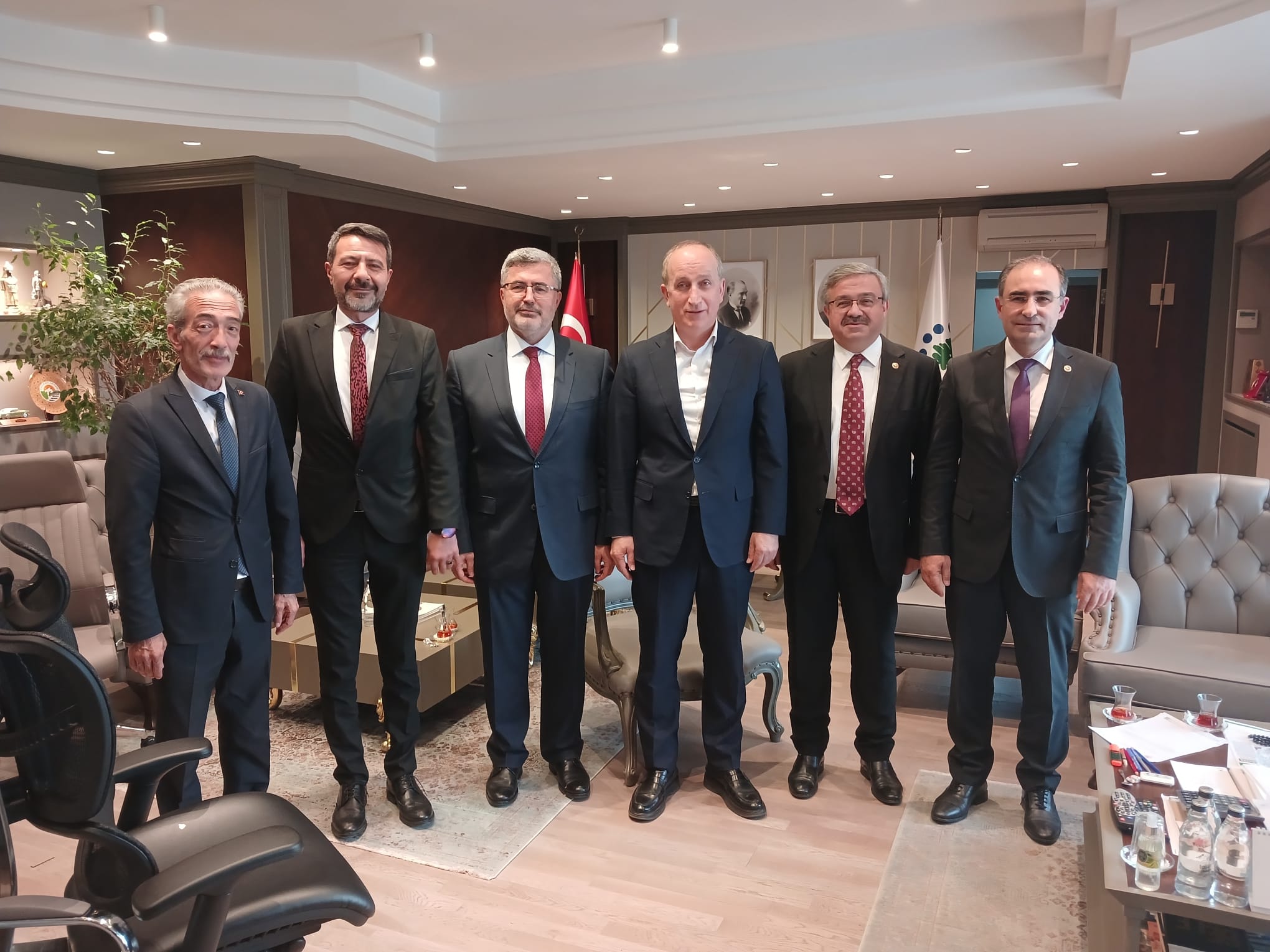 AK Parti Afyon'daki Yatırımların Takipçisi Olacak