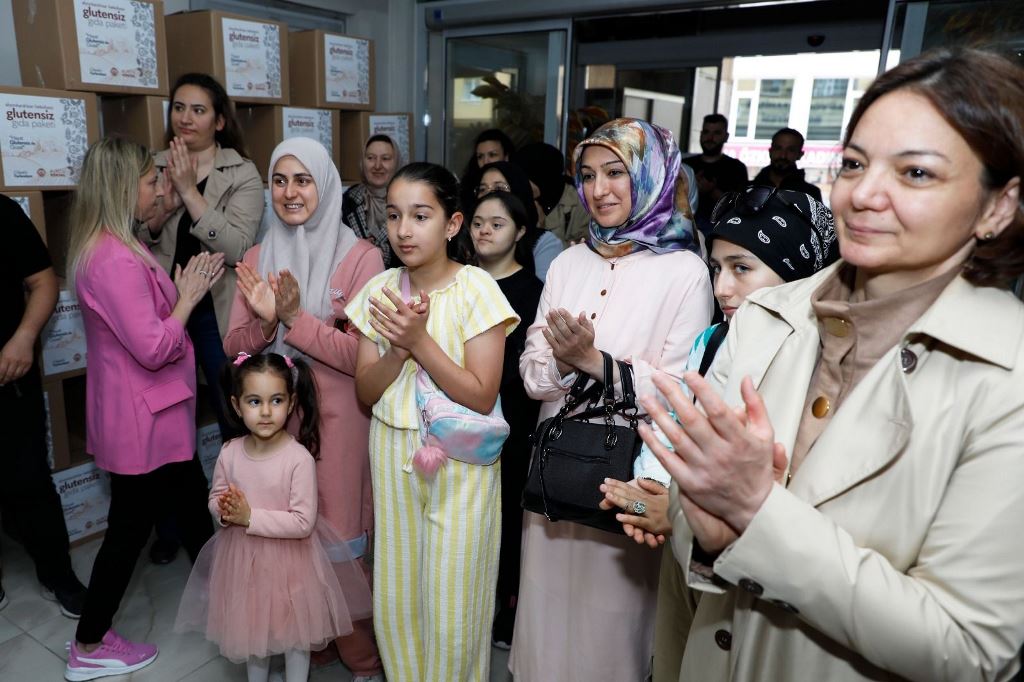 BAŞKAN KÖKSAL'DAN ÇÖLYAK HASTALARINA MÜJDE           