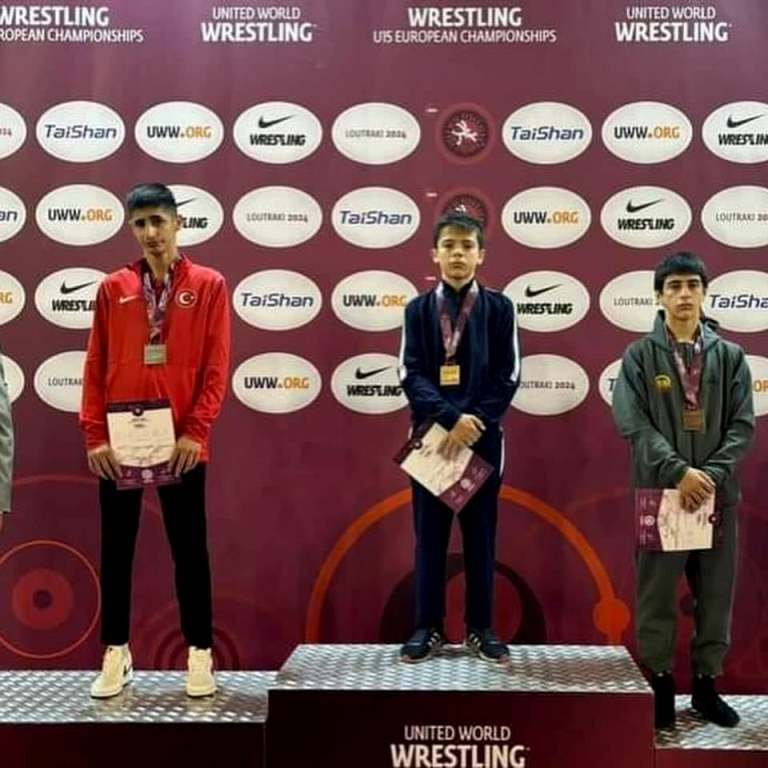 OSMAN KAPLAN U-15 48 KG KATEGORİSİNDE AVRUPA İKİNCİSİ