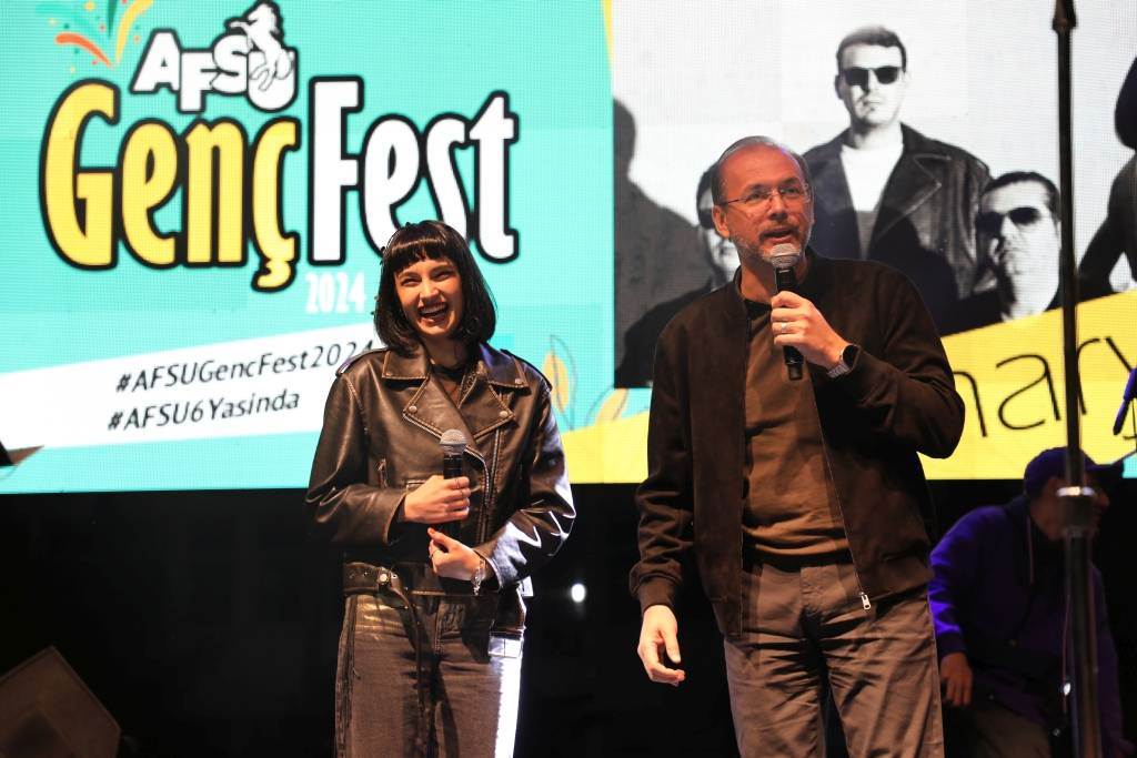 ZAFER SAĞLIK KÜLLİYESİNDE AFSÜ GENÇFEST 2024 COŞKUSU