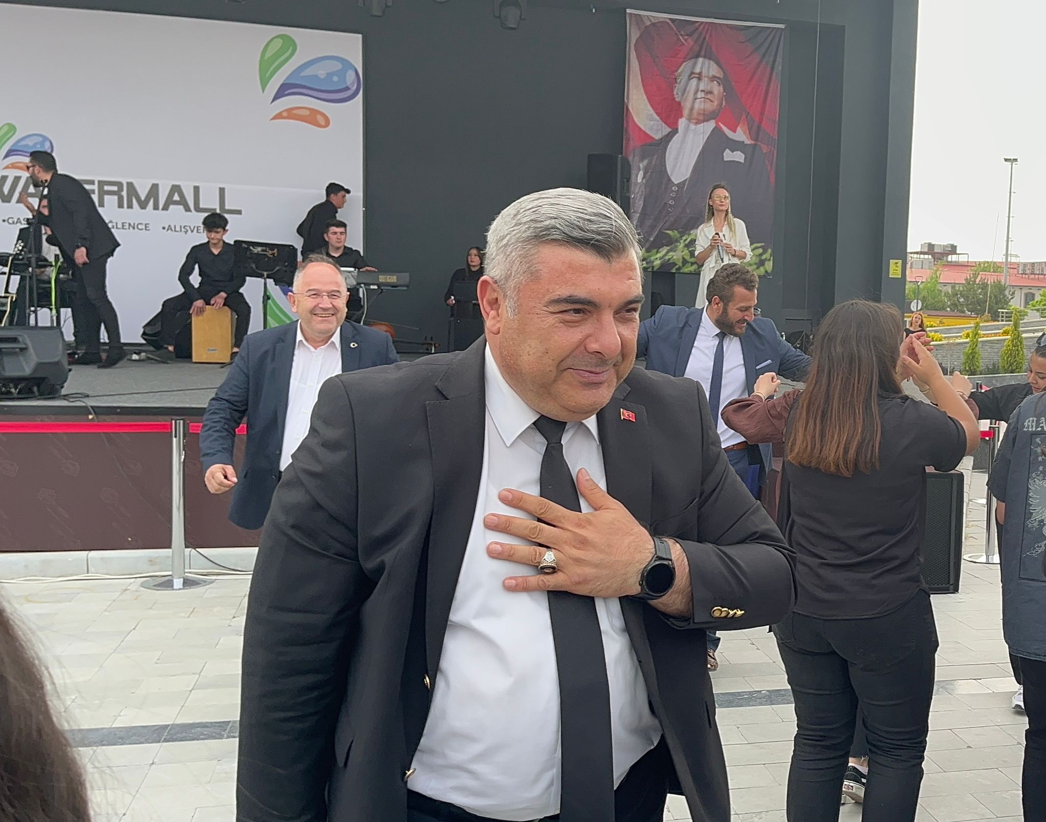 Güzel Sanatlar Rüzgarı: Etkinliğin Açılışını Onur Konuğu Miraç Sünnetci Gerçekleştirdi