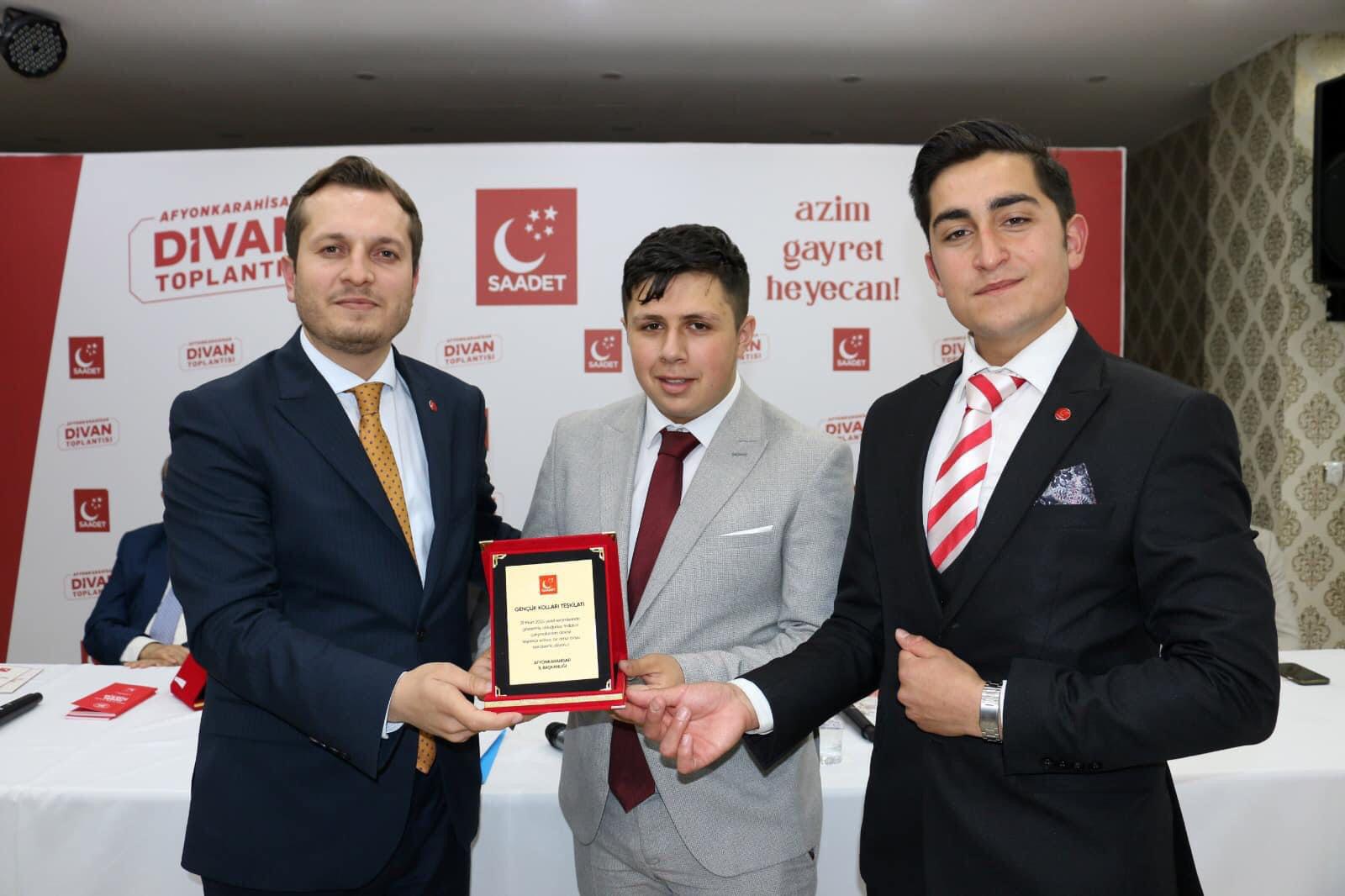 "TASARRUF PAKETİ İKTİDARIN İSRAFININ İTİRAFIDIR"