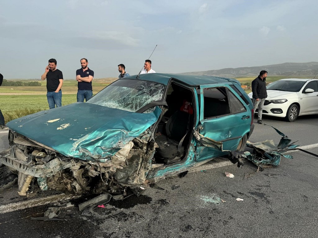ÇOBANLAR'DA KAFA KAFAYA ÇARPIŞTILAR!