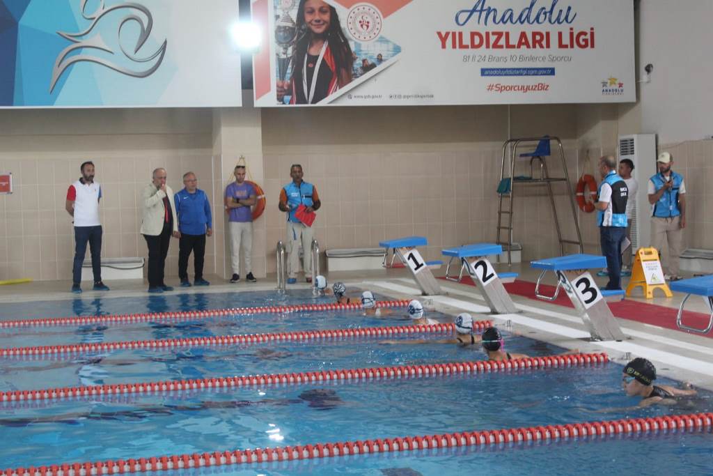 AFYONKARAHİSAR'DA BÖLGESEL TRİATLON HEYECANI!