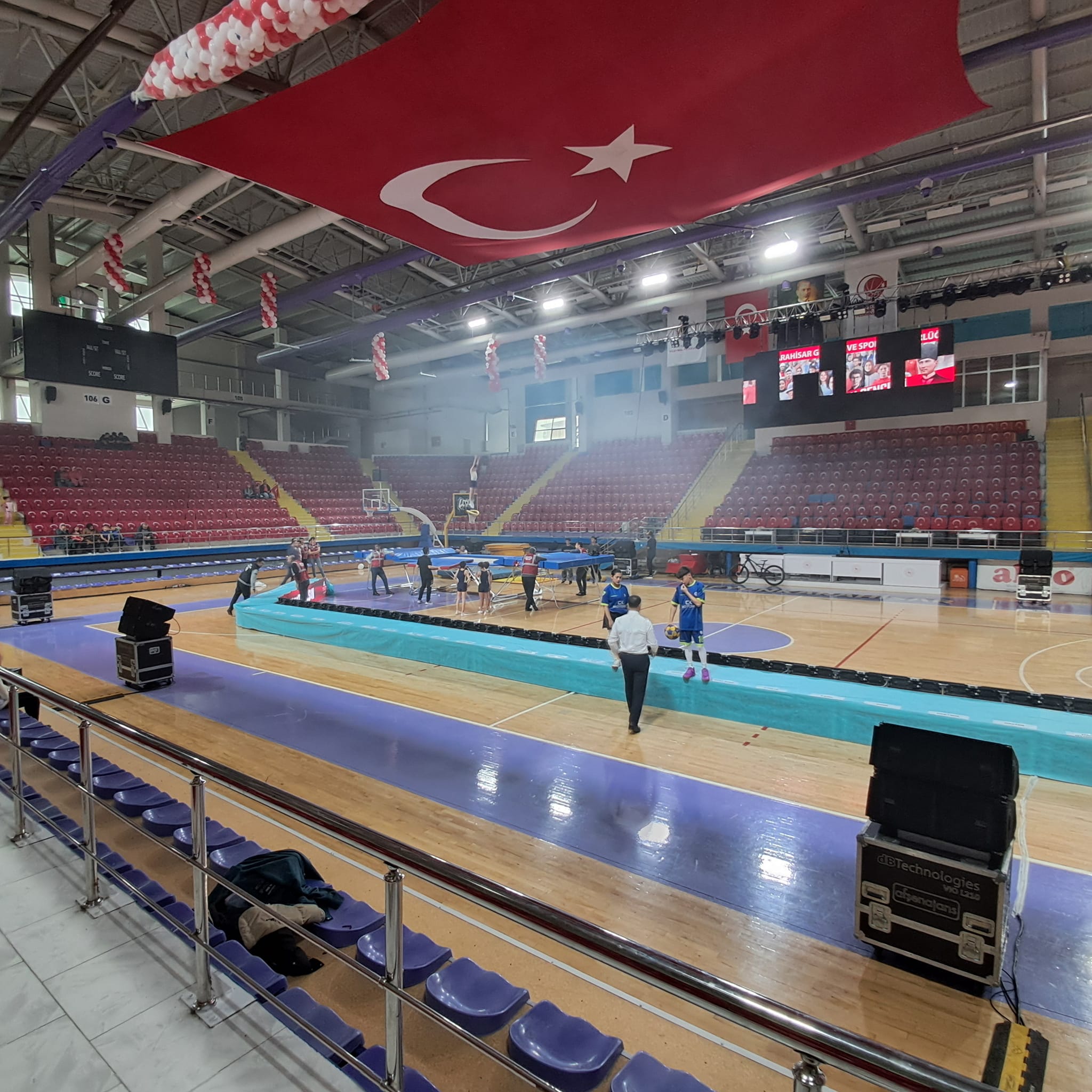 Afyonkarahisar’da 19 Mayıs Coşkusu Yükseliyor: Veysel Eroğlu Spor Salonu Hazırlıkları Tamamlanıyor