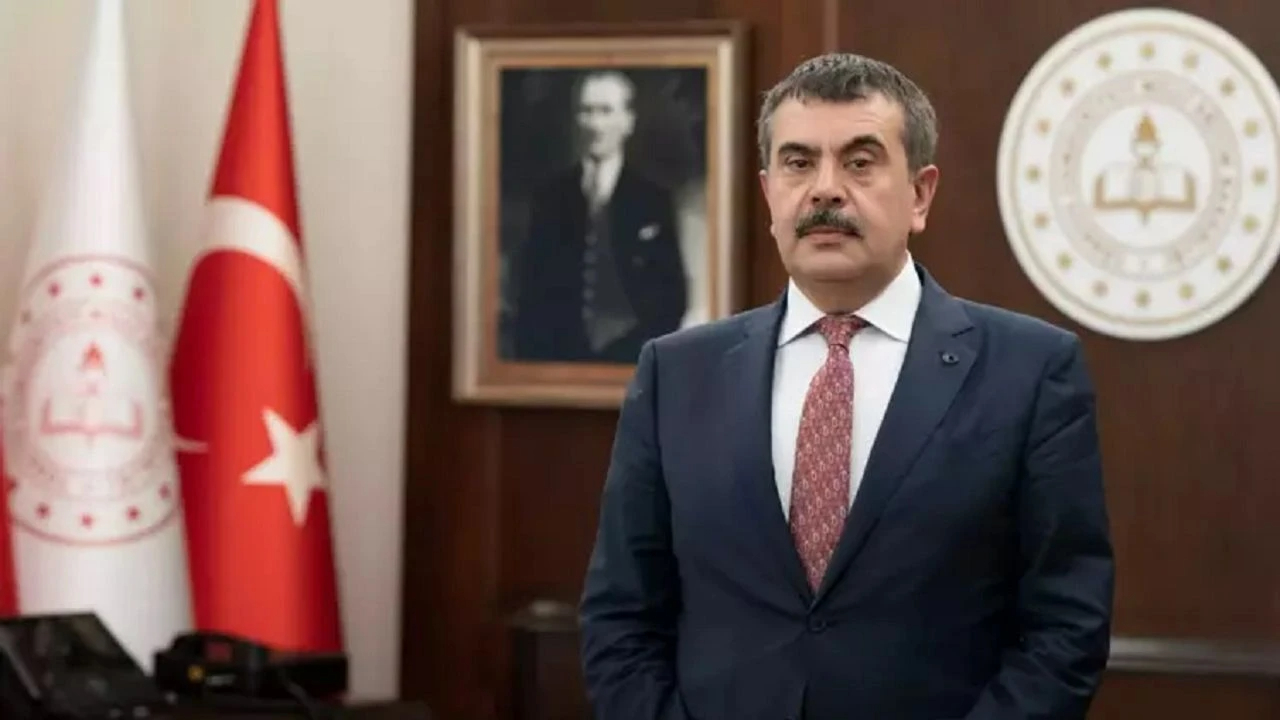 Bakan Tekin'den Anlamlı 19 Mayıs Paylaşımı