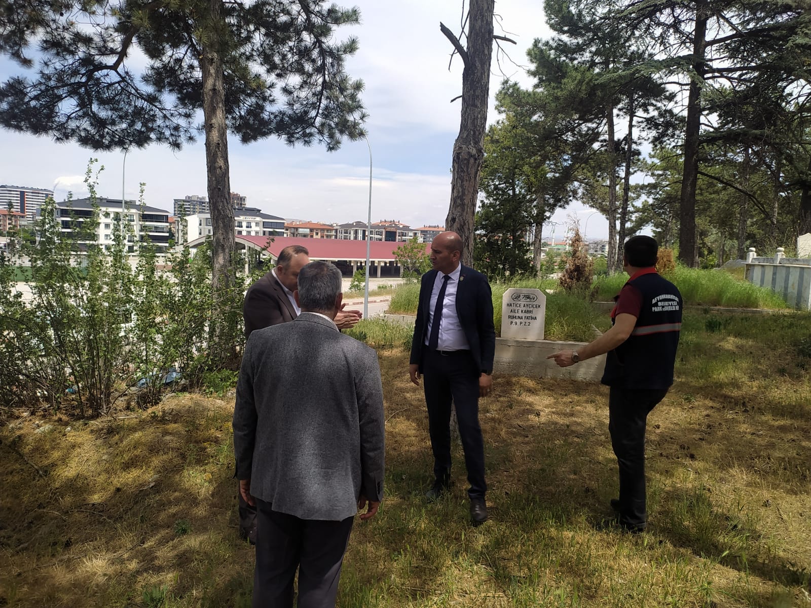 Başkan Kumartaşlı'dan Şehitliklere Anlamlı Ziyaret
