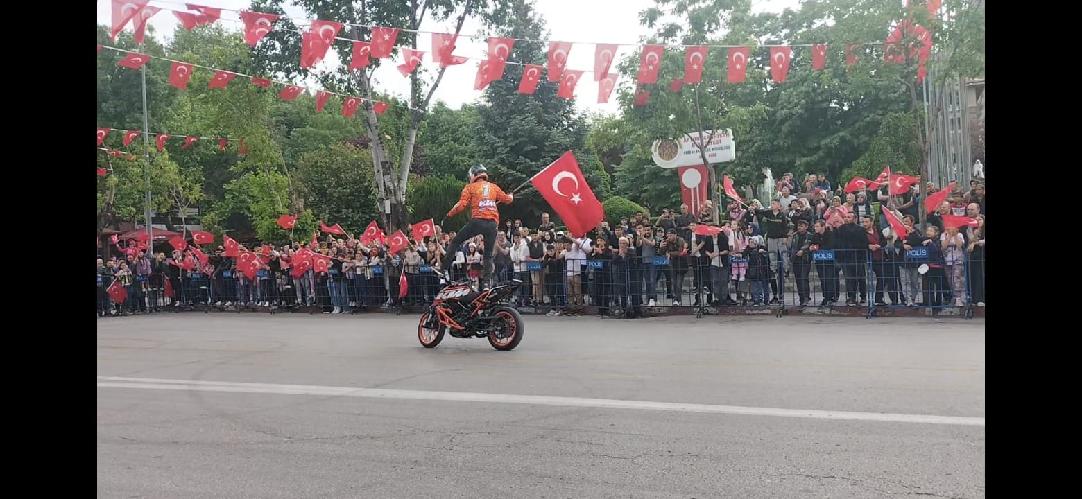 Birkan Polat'ın Cesur Performansı! Afyonkarahisar'a Unutulmaz Anlar Yaşattı