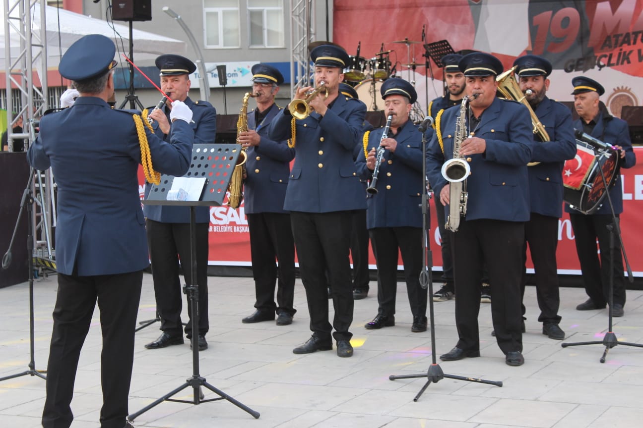 Zafer Bandosu'nun Muhteşem Performansı: 19 Mayıs'a Müzikal Bir Dokunuş!