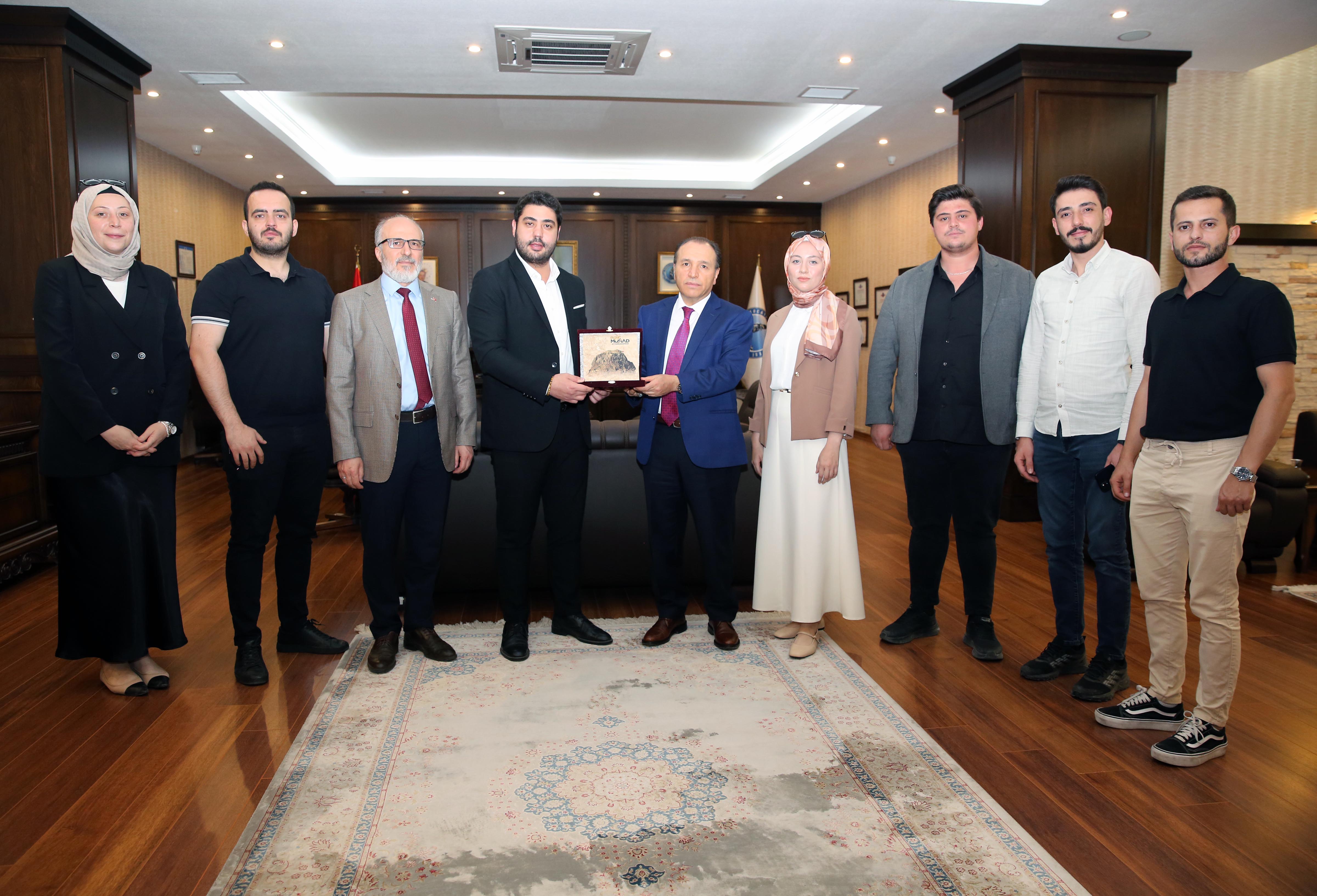 AKÜ İle Genç MÜSİAD Arasında İş Birliği