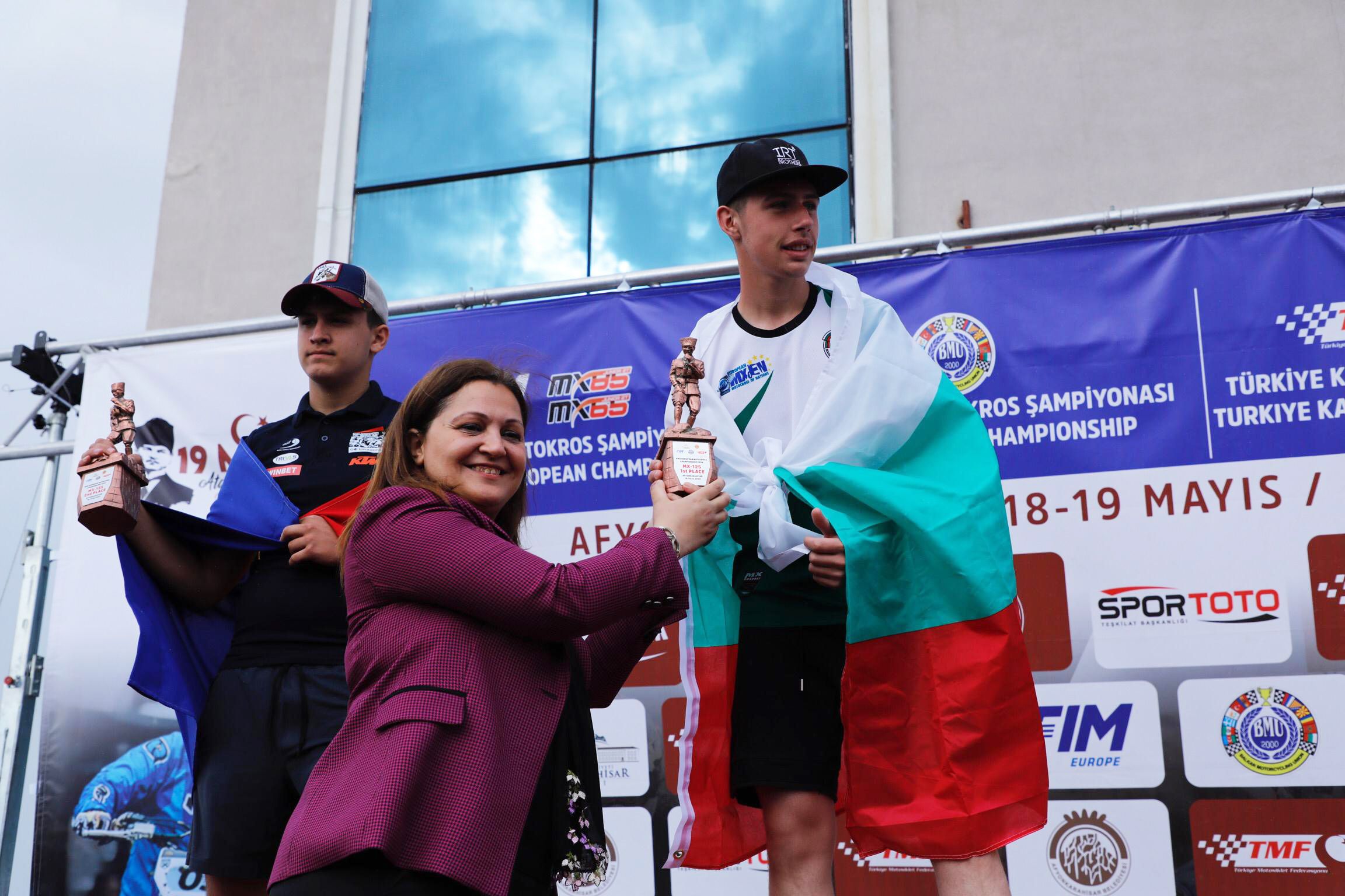 GENÇLİK VE SPOR BAYRAMINA ÖZEL ŞAMPİYONA NEFESLERİ KESTİ