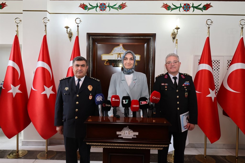 DEVLET ANA AFYONKARAHİSAR'DA 2 YILI DOLDURDU