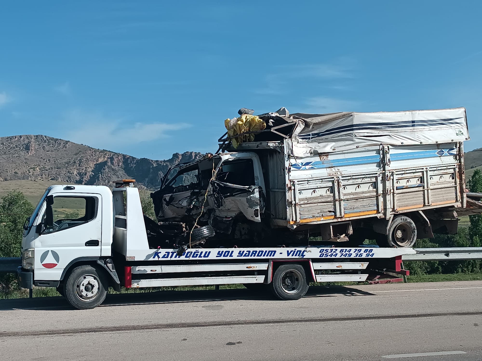 Sandıklı'da Feci Kaza Çok Sayıda Yaralılar Var