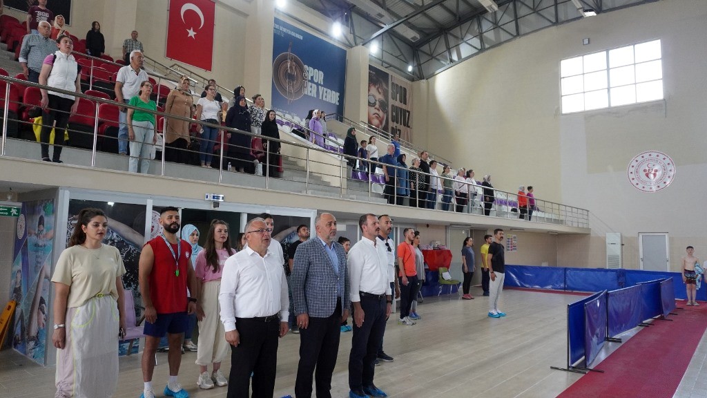 5 ŞEHİRDEN 8 KULÜP AFYONKARAHİSAR'DA YARIŞIYOR