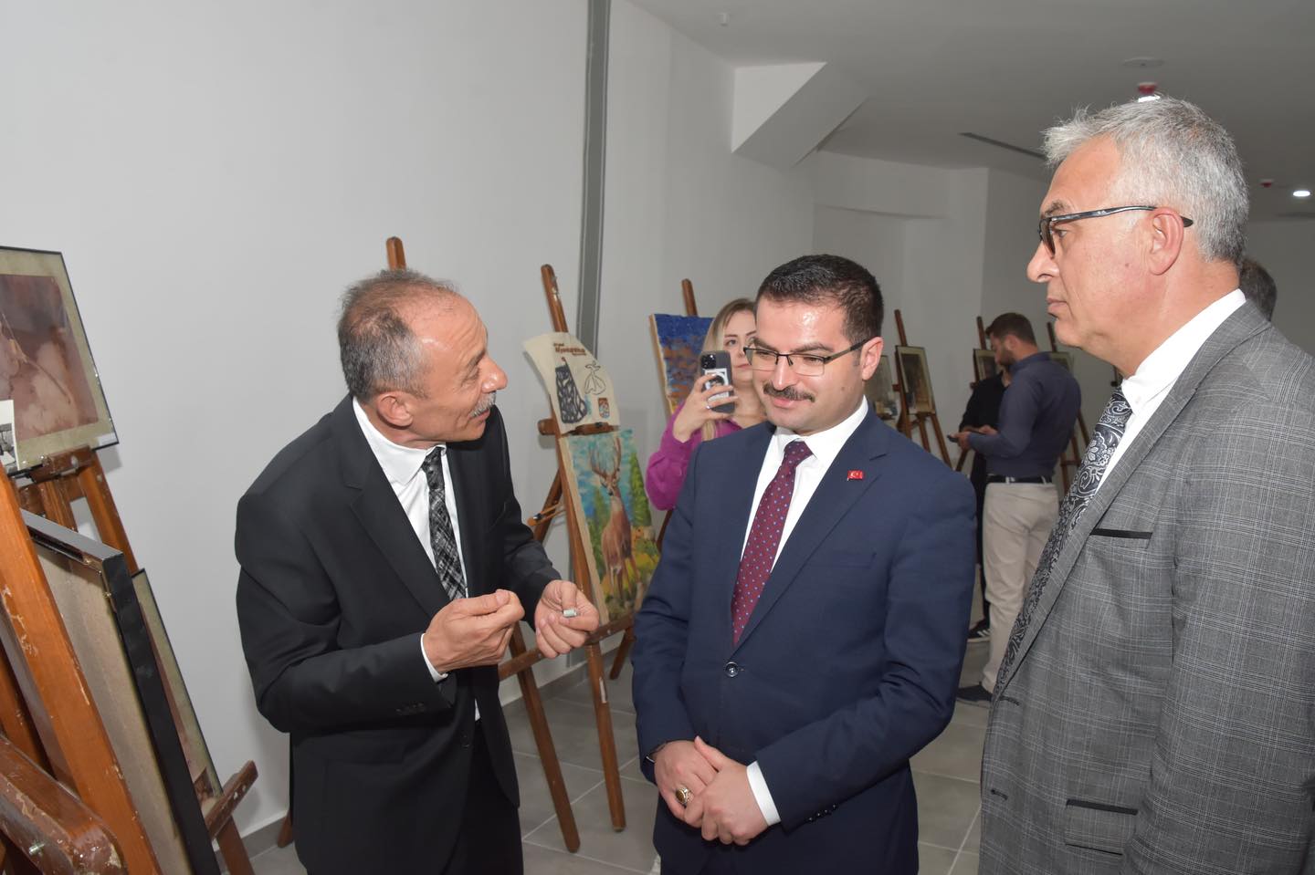 Sanatçı Kişiliğe Sahip Vali Yardımcısı Müzeler Haftası Etkinliklerine Katıldı