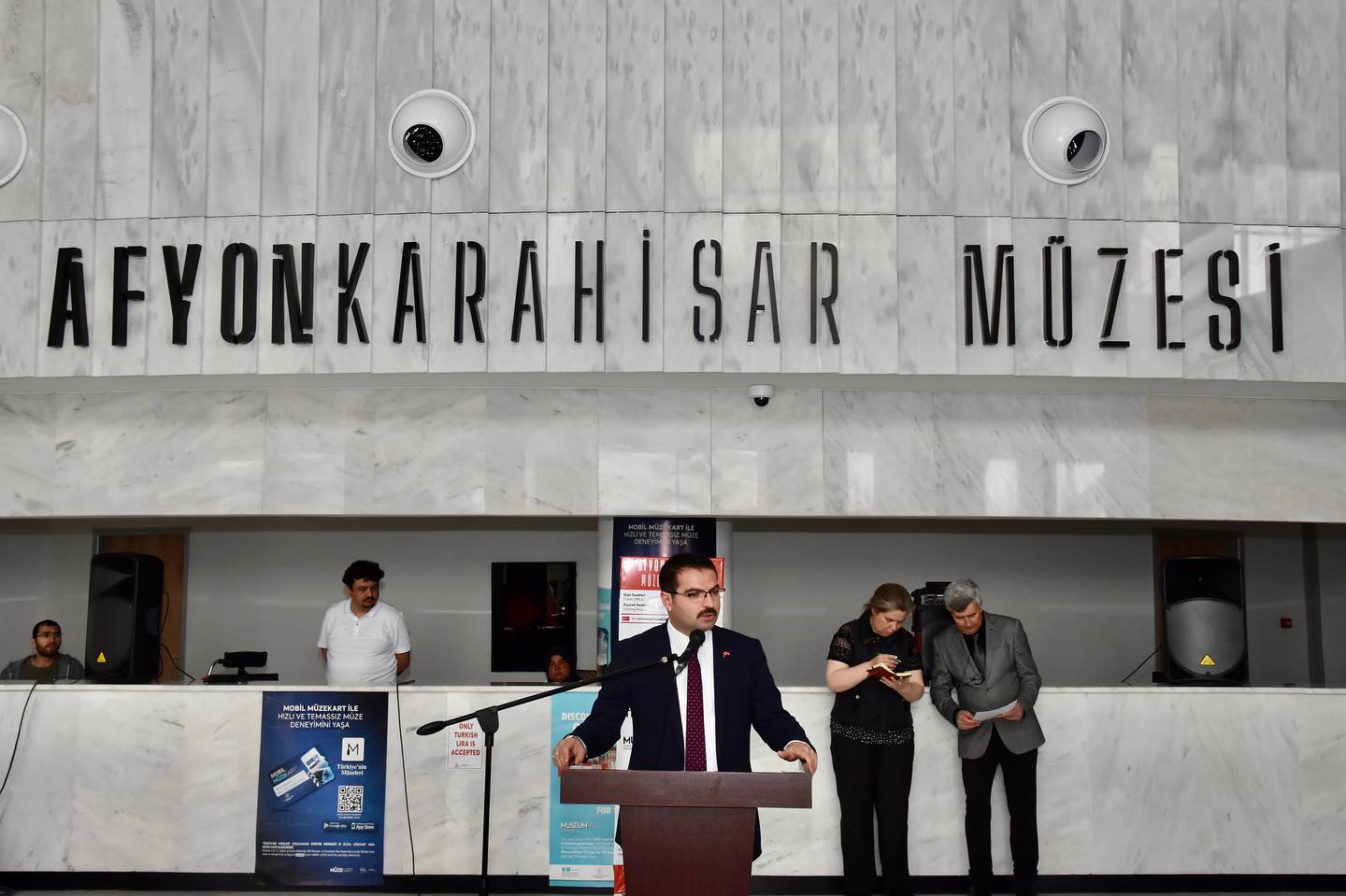 Sanatçı Kişiliğe Sahip Vali Yardımcısı Müzeler Haftası Etkinliklerine Katıldı