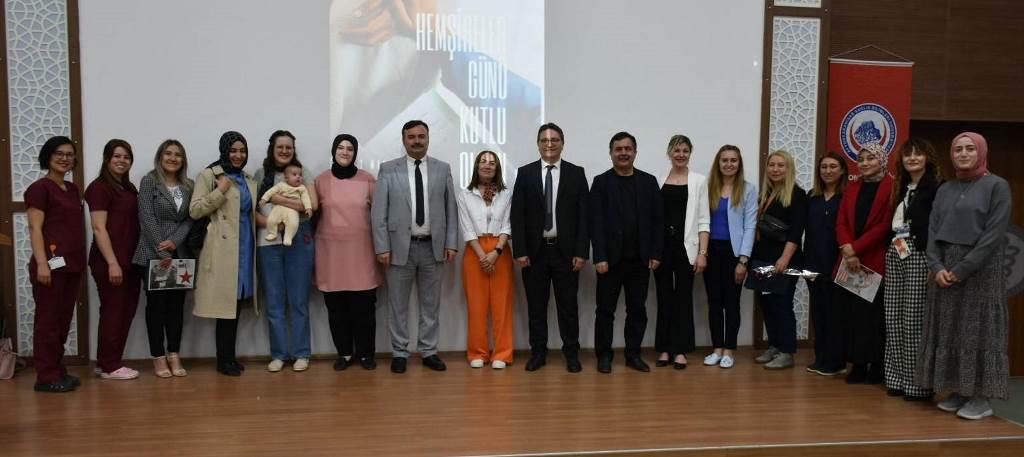 SAĞLIK SİSTEMİNDE HEMŞİRELERİN ASLİ ROLÜ VURGULANDI