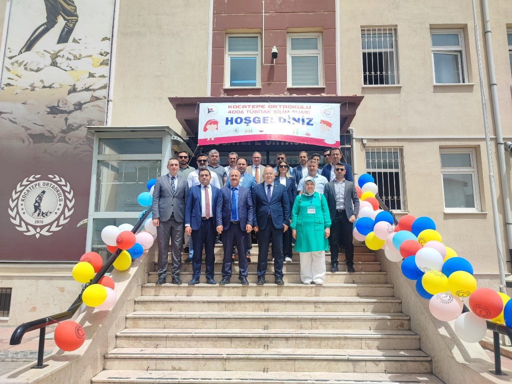 KOCATEPE ORTAOKULU'NDA TÜBİTAK 4006 BİLİM FUARI AÇILDI