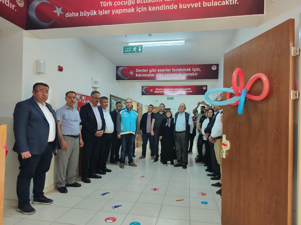 ÖMER KARTAL'IN İSMİ KÜTÜPHANEDE YAŞAYACAK