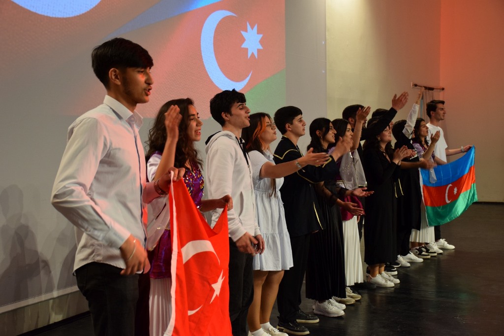 AKÜ VE AFSÜ'DE AZERBAYCAN KÜLTÜRÜ TANITILDI