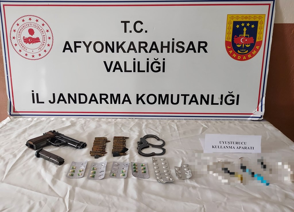 DİNAR'DA UYUŞTURUCU BASKINI