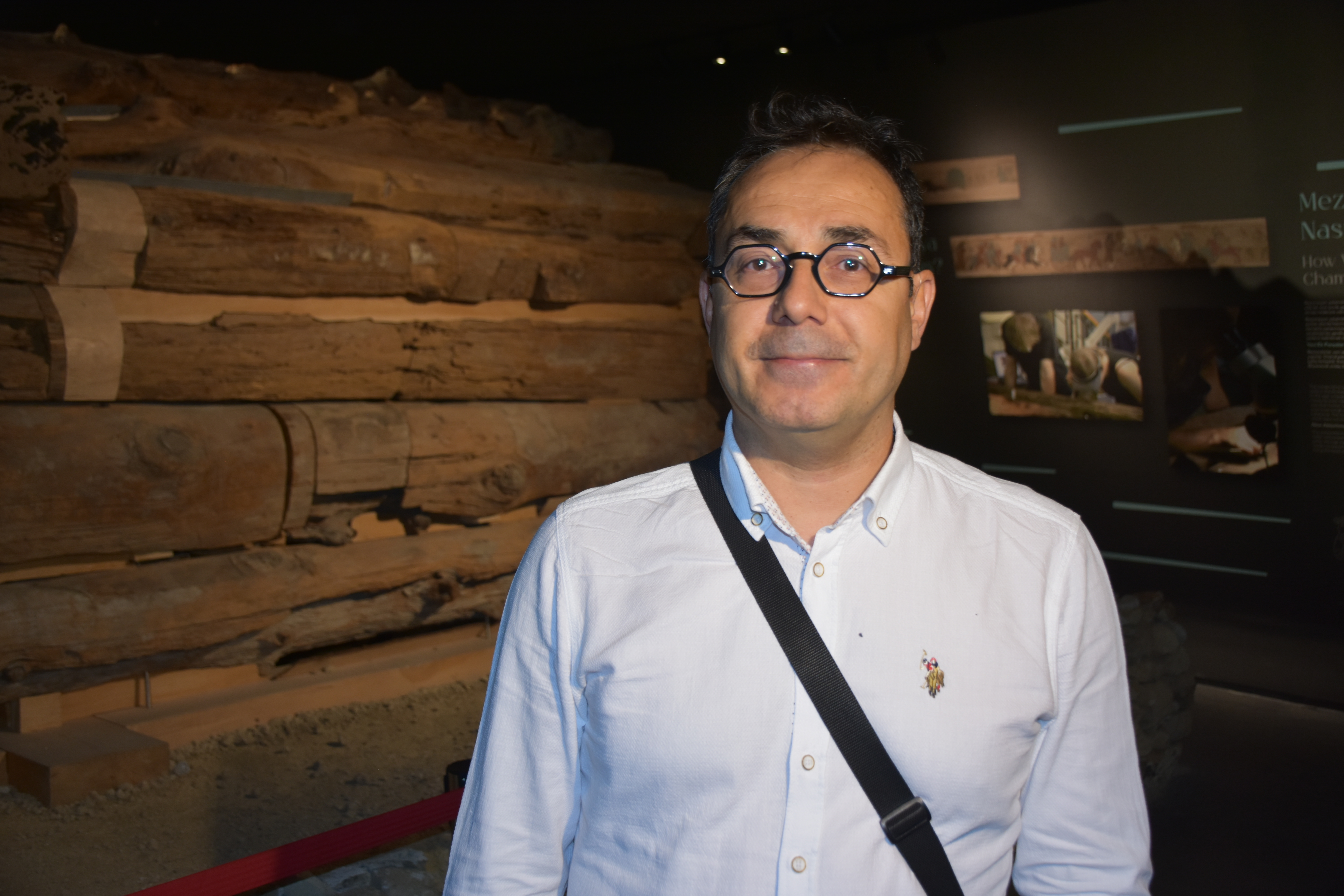Afyonkarahisar Müzesi'ndeki "ahşap mezar odası" Antik Çağ'ın izlerini taşıyor