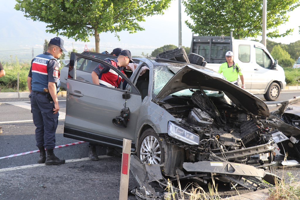 DENİZLİ – AFYON YOLUNDA FECİ KAZA!