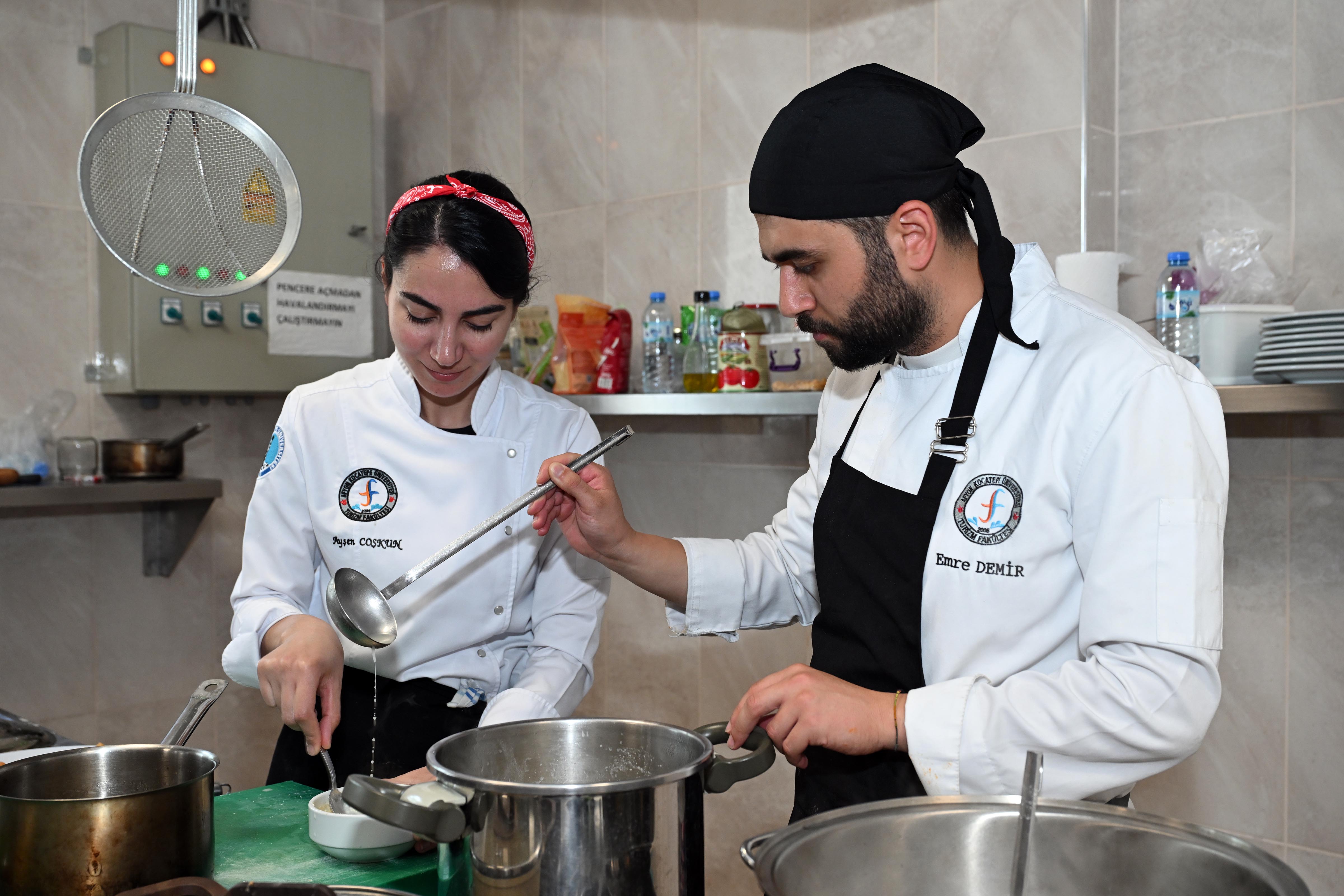 Geleceğin Şefleri 7 Bölge, 3 Şehrin Yemekleri İle Yarıştı