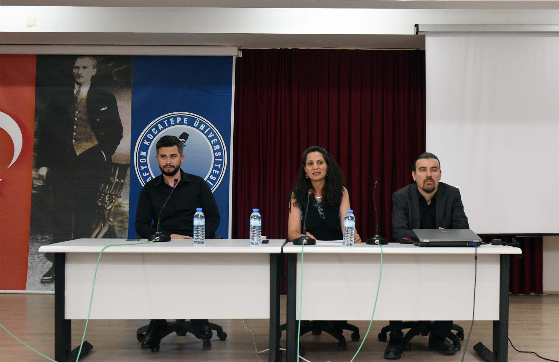 “Kocatepe Tarih Mezunları Öğrencilerimizle Buluşuyor”: Fen Edebiyat Fakültesi Tarih Bölüm Başkanlığı tarafından Etkinlik Düzenlendi