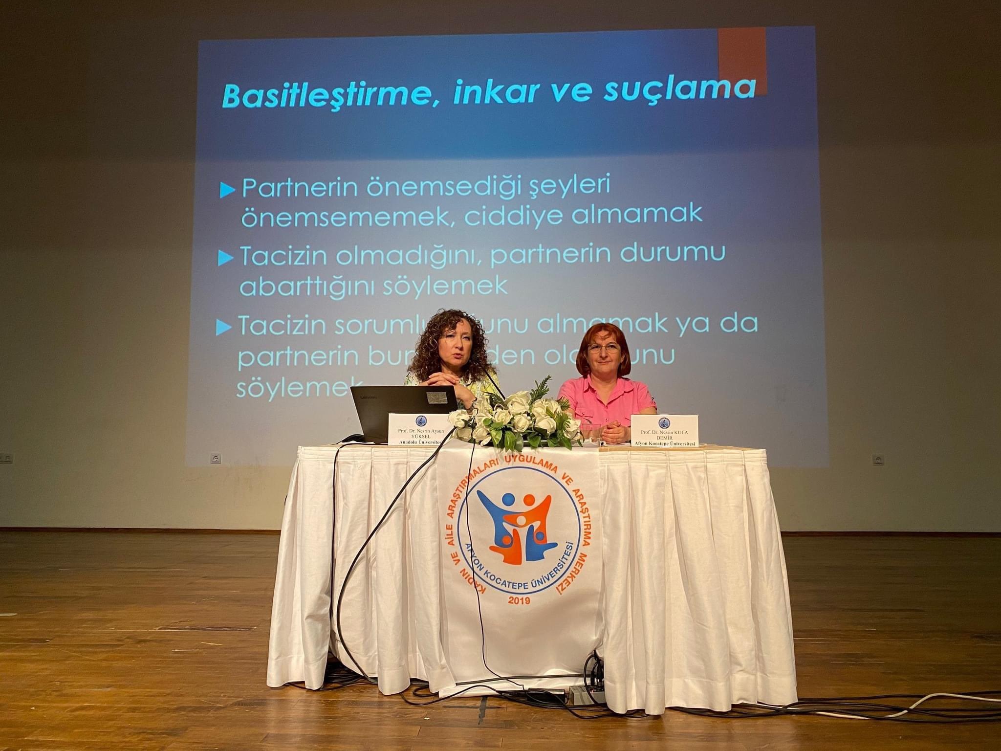 AKÜ’de Konferans Düzenlendi: Medya Anlatılarından Örneklerle Flört Şiddeti Değerlendirildi