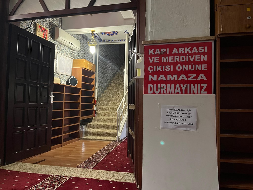 ÇAREYİ CEMAATTE ARADILAR