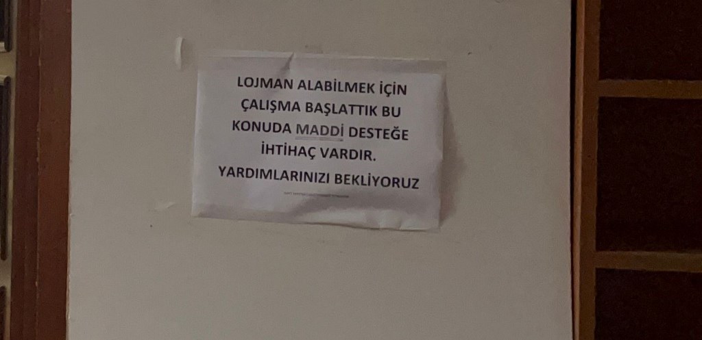 ÇAREYİ CEMAATTE ARADILAR