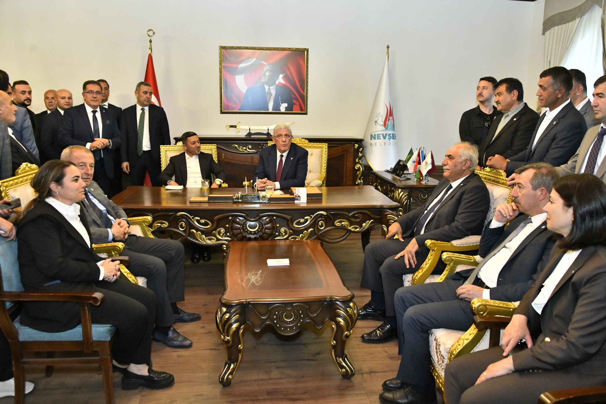 OLGUN  "TC TABELASI AİT OLDUĞU YERE TEKRAR ASILDI"