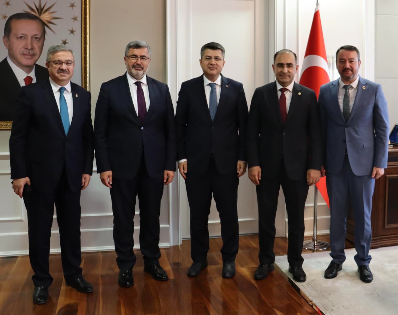 SANDIKLI BELEDİYE BAŞKANI ÖZTAŞ'IN YOĞUN MESAİSİ "TÜM ÇABAMIZ SANDIKLI İÇİN"