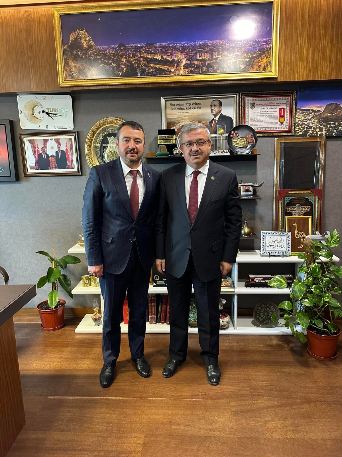SANDIKLI BELEDİYE BAŞKANI ÖZTAŞ'IN YOĞUN MESAİSİ "TÜM ÇABAMIZ SANDIKLI İÇİN"