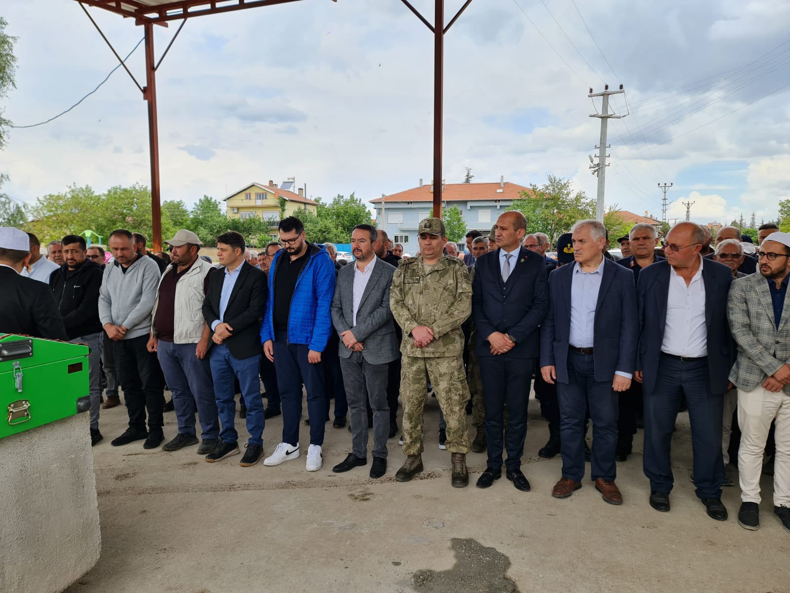 ŞEHİT ANNESİNE SON GÖREVLERİNİ YERİNE GETİRDİLER