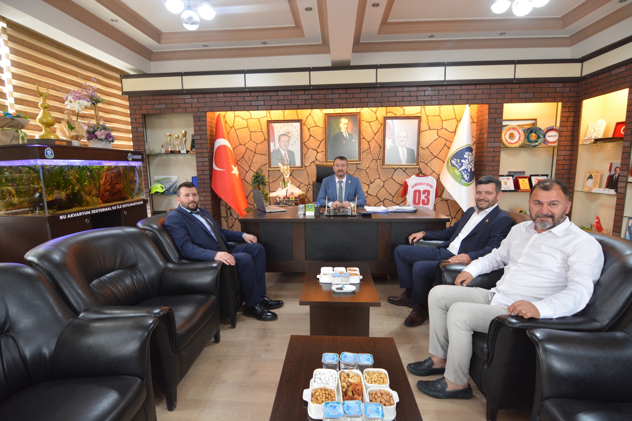 Akharım Belediye Başkanı Kaynak’tan  Başkan Öztaş’a Tebrik Ziyaret