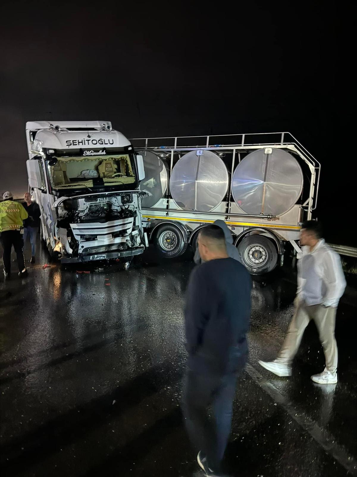 KARAHİSAR TÜNELİNDE KAZA